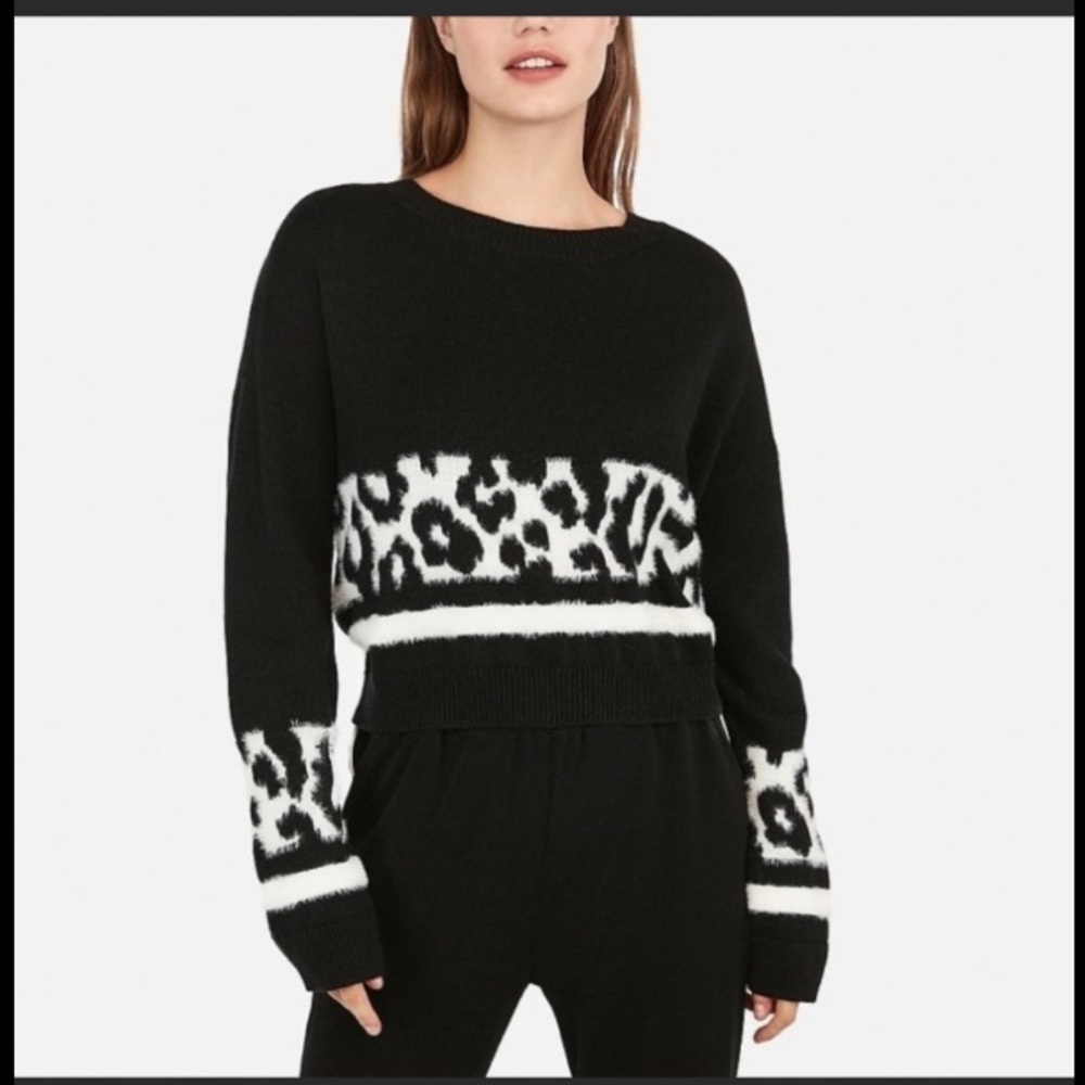 Express sweater - medium